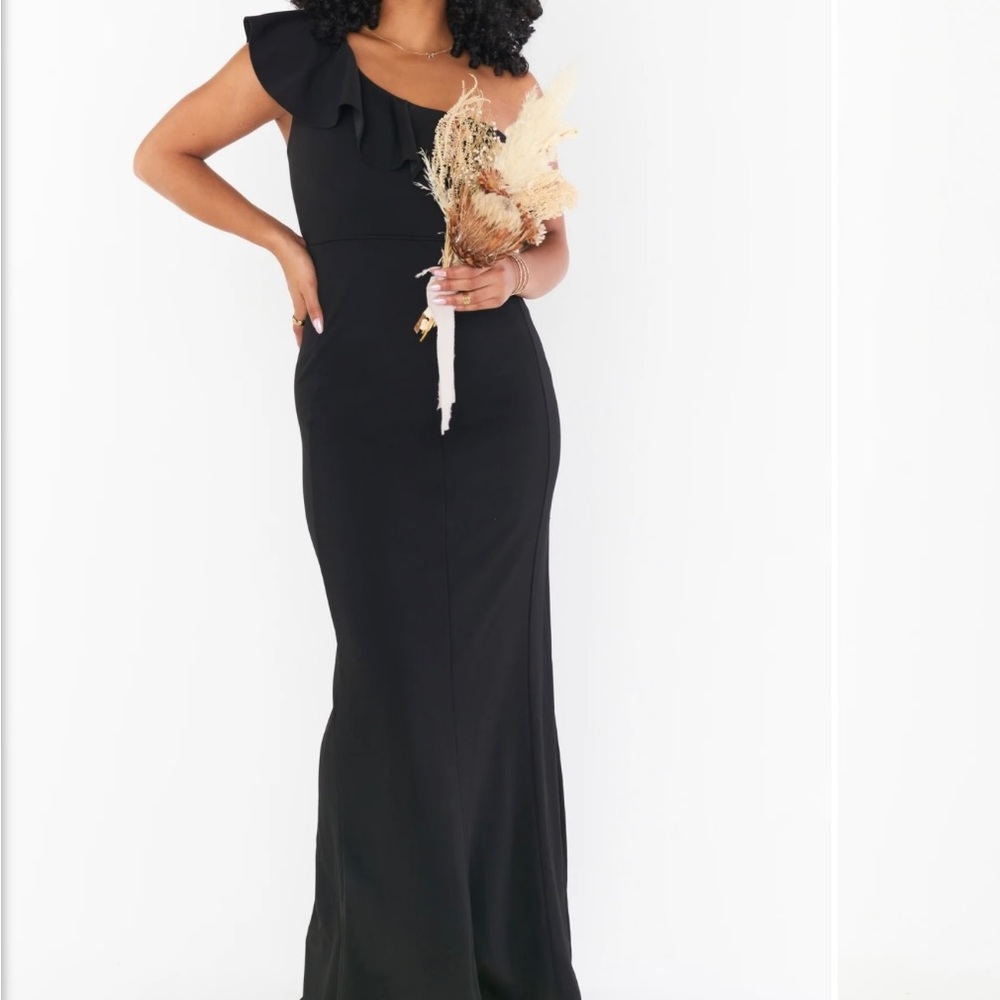 Show Me your MuMu Black One Shoulder Maxi